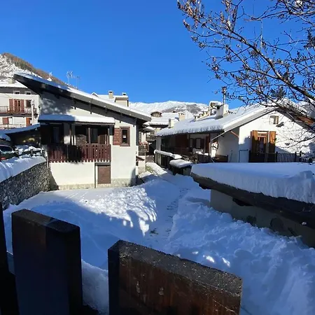 Les Arnauds Apartmán *