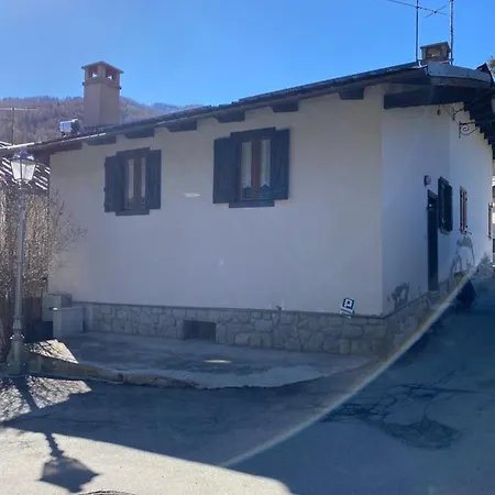 Les Arnauds Apartmán *