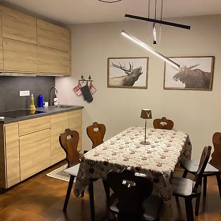 Les Arnauds Apartment *