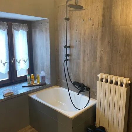 Les Arnauds Apartment *